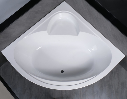 Simple Built in Panels Option Corner Acrylic Bathtubs for Free Replacement of Breakages