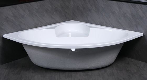 Simple Built in Panels Option Corner Acrylic Bathtubs for Free Replacement of Breakages